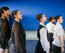Escola de Dança Teatro Guaíra estreia nova temporada de apresentações nos colégios